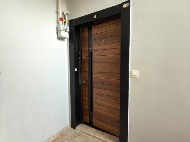 RE/MAX METROPOLİTAN'DAN SERDİVAN 1. CADDE'DE GENİŞ 3+1 DAİRE!!
