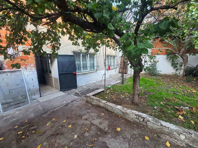 RE/MAX YAZ'DAN TOYGAR MAH GENİŞ EŞYALI BAHÇELI  2+1 KIRALIK DAİRE