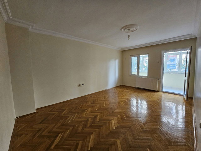 BÜYÜKŞEHİR MAHALLESİ METROBÜSE YAKIN C MAHALLESİ 3+1 KİRALIK DAİRE