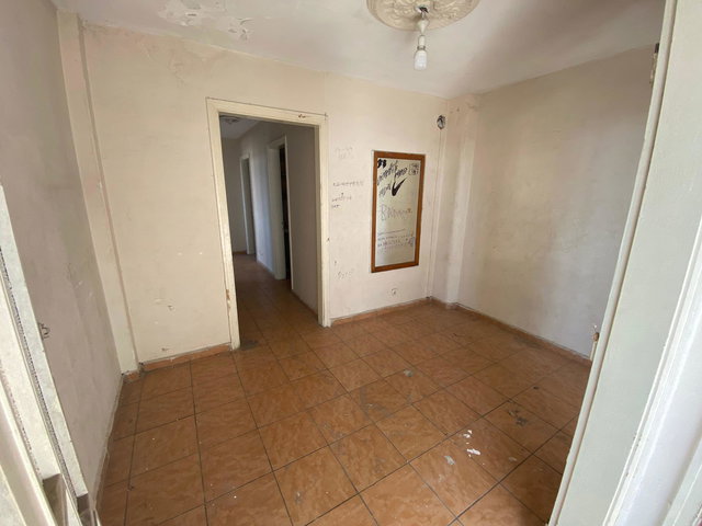 GEDİKPAŞA’DA SATILIK 3+1 DAİRE