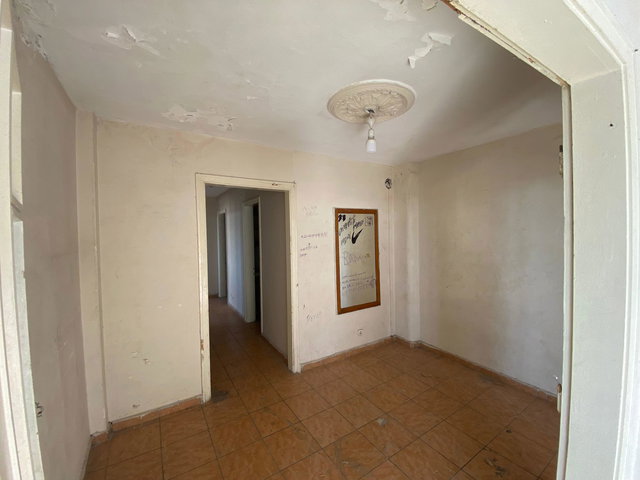 GEDİKPAŞA’DA SATILIK 3+1 DAİRE
