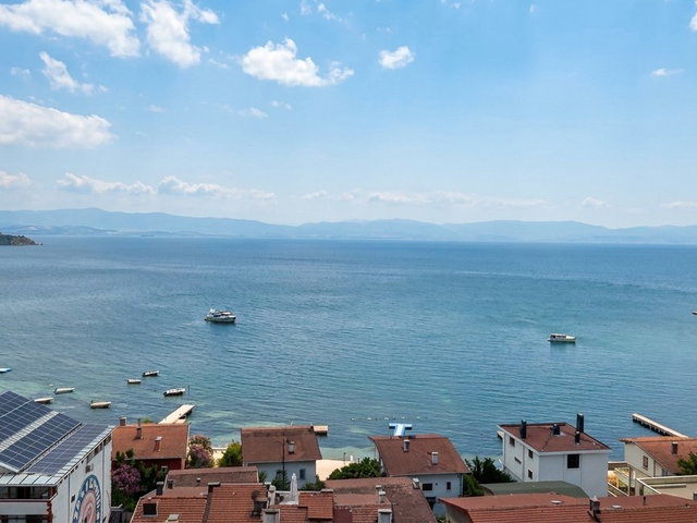 KASTEL TATIL KÖYÜ YAPILI, KAPANMAZ DENIZ MANZARALI , SATILIK 2+1