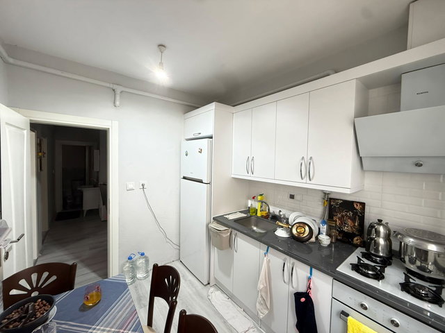 RE/MAX’TEN GEMİLERÇEKEĞİ’NDE SATILIK 2+1 DAİRE | ZÜLFİKAR SOKAK