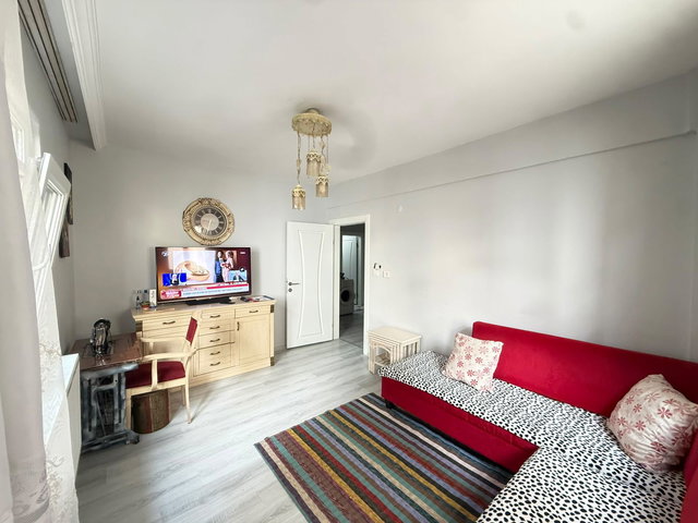RE/MAX’TEN GEMİLERÇEKEĞİ’NDE SATILIK 2+1 DAİRE | ZÜLFİKAR SOKAK