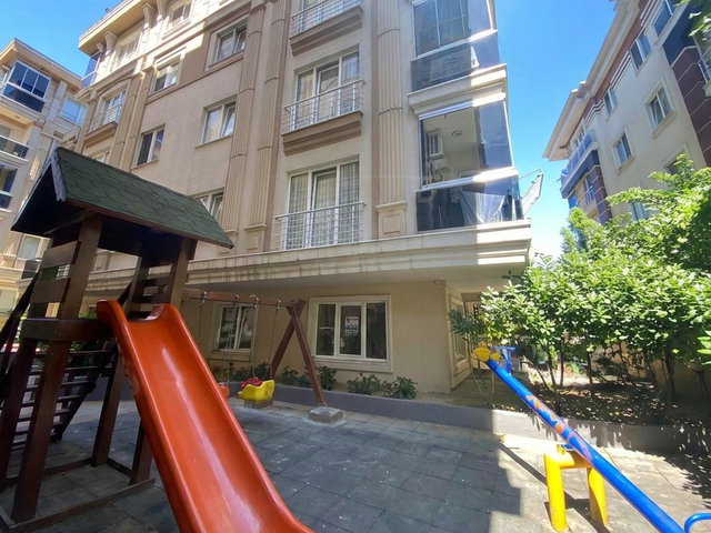 EYÜPSULTAN RAMİ KONAKLARI’NDA GİRİŞ KAT 2+1 DAİRE
