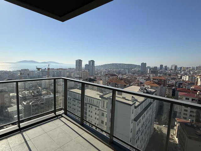 REMAX LOTUS’TAN REFRANS LOCA1 DA 3+1 KİRALIK DAİRE