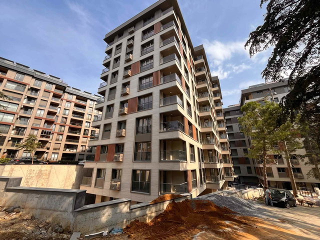 KOŞUYOLU VALIDEBAĞ SITESINDE SATILIK 3+1 SIFIR DAIRE