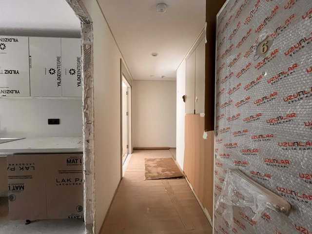 KOŞUYOLU VALIDEBAĞ SITESINDE SATILIK 3+1 SIFIR DAIRE