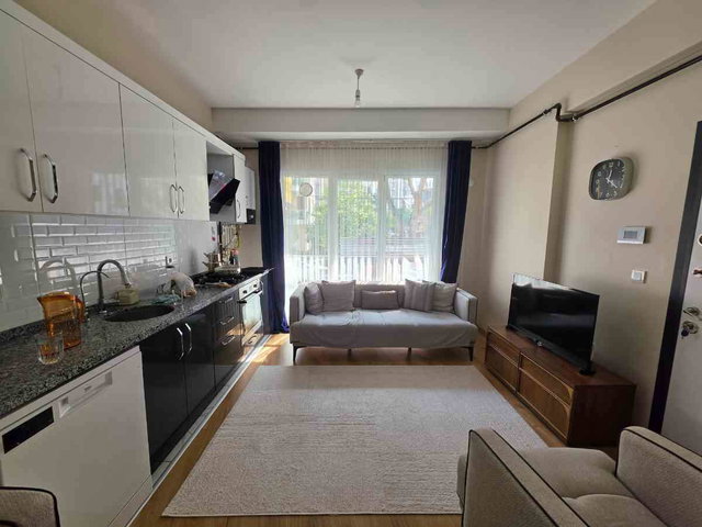 MALTEPE BAĞLARBAŞI'NDA KİRALIK 2+1 DAİRE