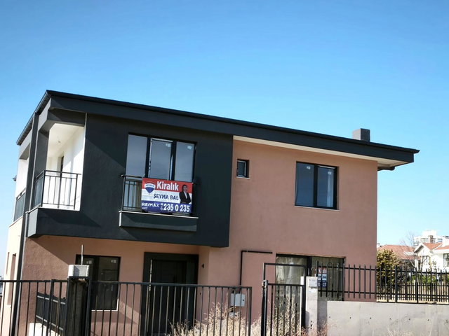 BEYTEPE’DE OFIS VE IŞYERI KULLANIMINA UYGUN KİRALIK 5+1 VİLLA