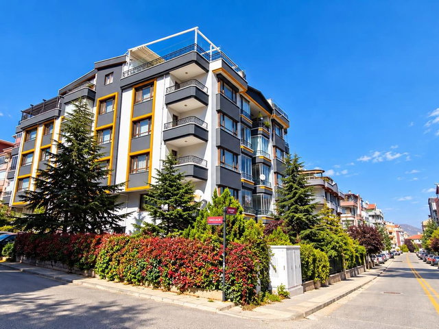 KIRKKONAKLAR'DA KONUMUYLA ÖNE ÇIKAN 3+1