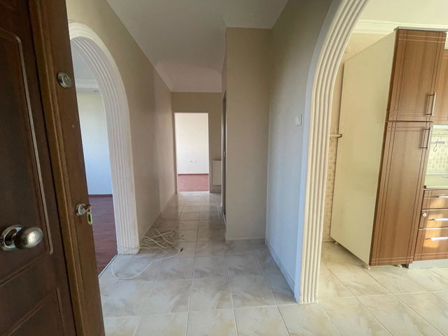 REMAX ANI 'DAN ÇENGELKÖY ATA 2 SİTESİ ’NDE KİRALIK 2+1 DAİRE
