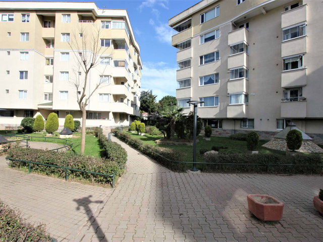 ÇEKMEKÖY MERKEZ’DE ALTINKOZA EVLERİ’NDE 3+1 | 140 M² | 2 BANYO | BALKON | KREDİYE UYGUN