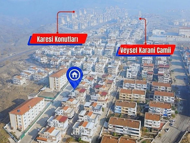 KUVAYİ MİLLİYE’DE SİTE İÇİNDE 255 M² 4+1 SATILIK TRİPLEKS VİLLA
