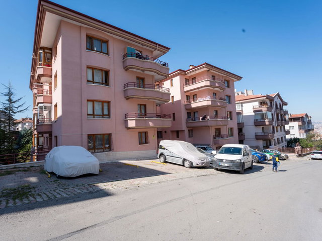 AŞIK VEYSEL MAH.’DE GÜNEY-BATI CEPHELİ SATILIK 3+1  135 M² BALKONLU KREDİYE UYGUN