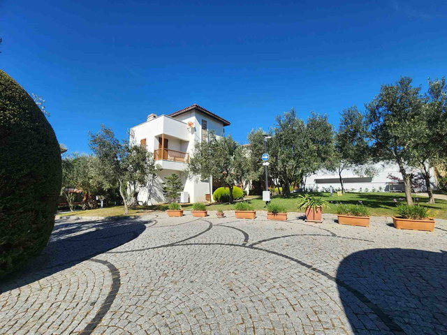 RE/MAX İNCİ'DEN GÖMEÇ KARAĞAÇ'TA SATILIK EŞYALI DENİZ MANZARALI VİLLA
