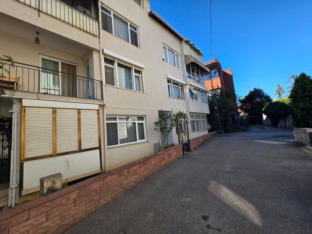 TUZLA SAHİLE YAKIN KONUMDA SATILIK 2+1 DAİRE