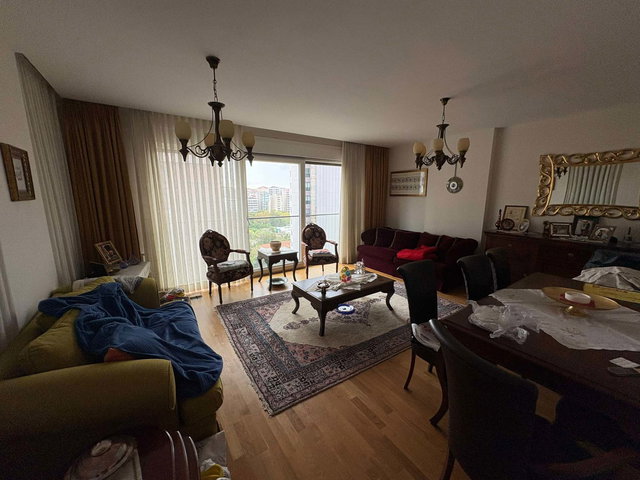 CADDEBOSTAN’DA 3+1 | 10. KAT | 2 BANYO | BALKON | KISMİ DENİZ MANZARALI