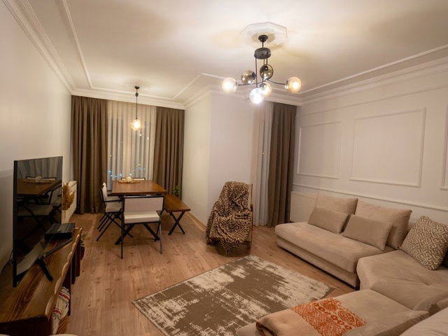 REMAXPRO KEMAL MERTCAN ÜNİVERSİTE VE TRAMVAYA YAKIN 3+1 ARA KAT