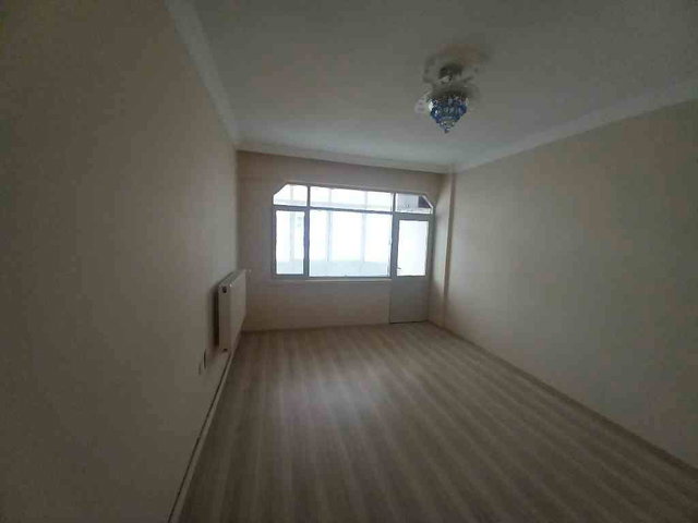 REMAXLAND DEN ÇOBANÇEŞMEDE 3+1 KİRALIK DAİRE