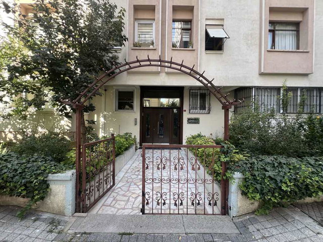 ERENKÖY’DE  MARMARAYA ÇOK YAKIN ÇİFT BALKONLU KİRALIK GENİŞ 3+1 DAİRE