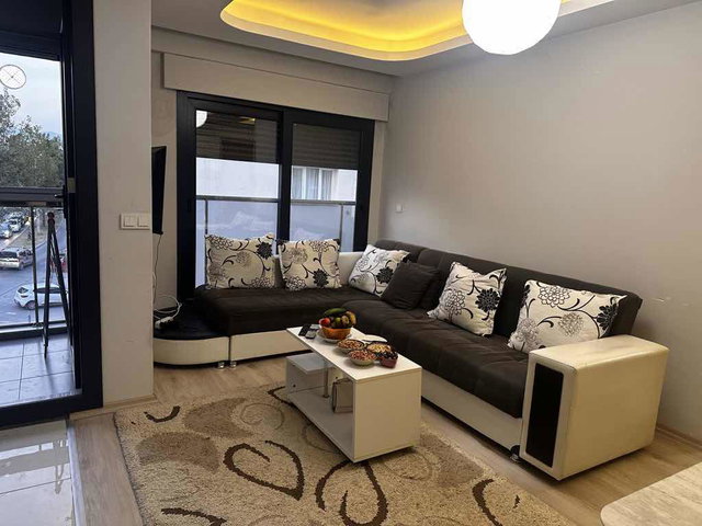 KARŞIYAKA’DA 1+1 EŞYALI KİRALIK DAİRE | BALKONLU, DOĞALGAZ KOMBİLİ, BOŞ VE HEMEN TESLİME HAZIR