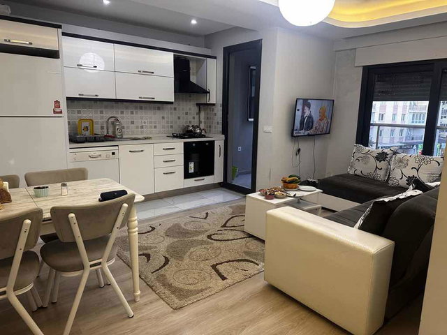KARŞIYAKA’DA 1+1 EŞYALI KİRALIK DAİRE | BALKONLU, DOĞALGAZ KOMBİLİ, BOŞ VE HEMEN TESLİME HAZIR