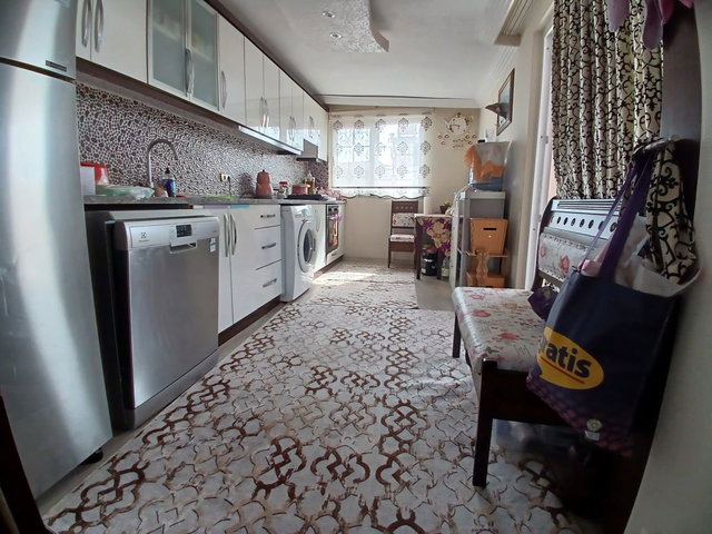 MERKEZİ KONUMDA SATILIK 3+1 AYRI MUTFAK DAİRE