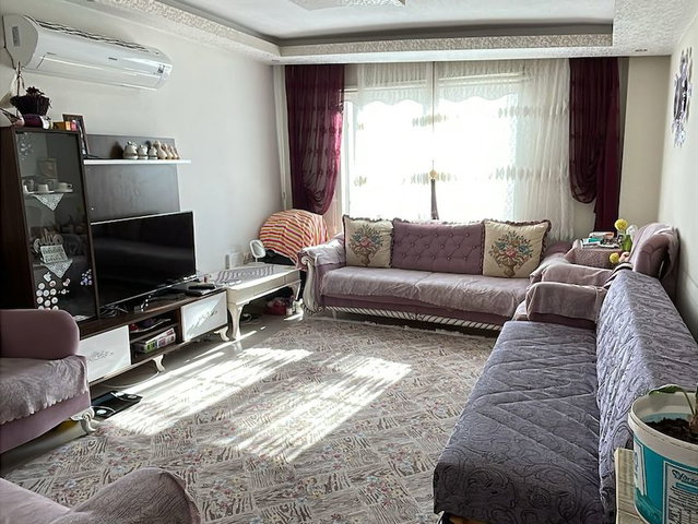 MERKEZİ KONUMDA SATILIK 3+1 AYRI MUTFAK DAİRE