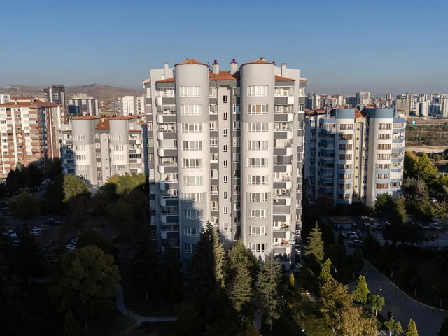ERYAMAN ATA MAH.’DE SITE IÇERISINDE 3+1 | ARA KAT | KİRALIK DAİRE
