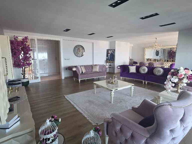 BLUESKY SİTESİNDE DENİZ&HAVUZ MANZARALI SATILIK LÜKS 4 +1 DAİRE