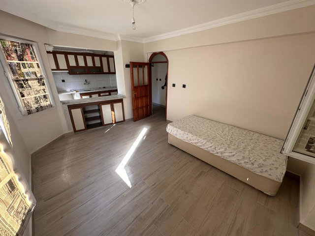 AKARCA YERGÜZLAR'DA, EŞYASIZ, 1+1 KİRALIK DAİRE