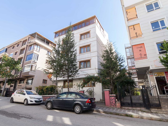 ERYAMAN MERKEZİ KONUMDA 3+1 YAPILI SATILIK DAİRE