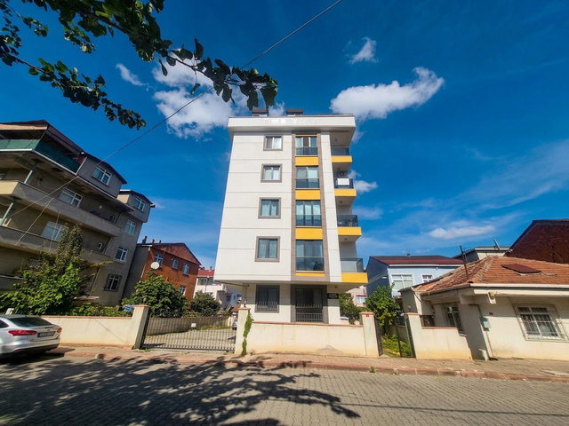 SANCAKTEPE METRO YAKINI -ÖZEL DEKORLU - 2,5+1 BUTIK APT.