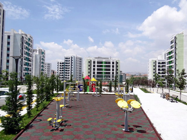 MAMAK TOKİ 5 KONUTLARI KİRALIK 4+1 DAİRE, ANKASTRELİ, BALKONLU