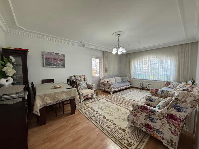 DEREBOYU CADDE ÜZERİ, KATTA, YAPILI 3+1 MASRAFSIZ SATILIK DAİRE