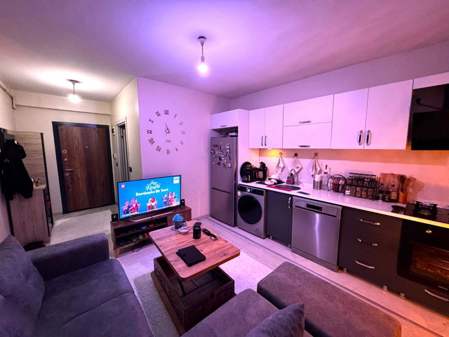 KAVAKLI MAHALLESİ SATILIK 1+1 DAİRE VOLVO KAVŞAĞI, BUTİK SİTEDE