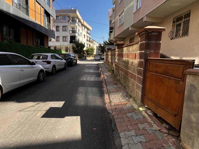 SANCAKTEPE YENİDOĞAN SAADET SOKAK’TA SATILIK 3+1 ARA KAT DAİRE