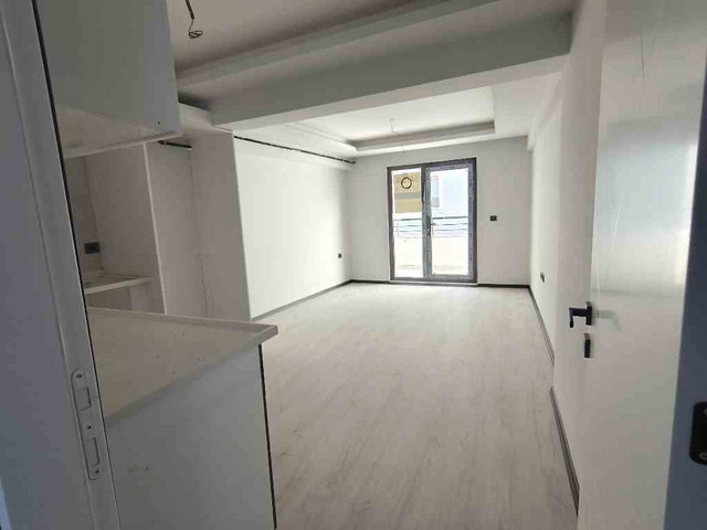 REMAX ADVANTAGE'DEN MİNARELİ ÇAVUŞTA OTURUMA HAZIR  SATILIK 2+1 DAİRE