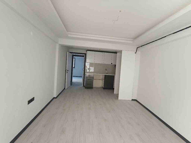 REMAX ADVANTAGE'DEN MİNARELİ ÇAVUŞTA OTURUMA HAZIR  SATILIK 2+1 DAİRE