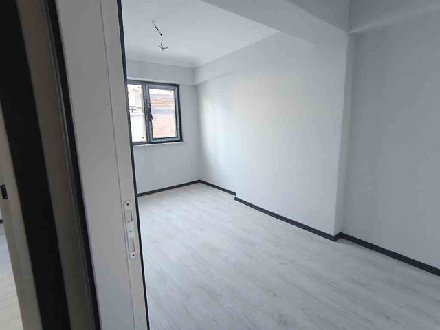 REMAX ADVANTAGE'DEN MİNARELİ ÇAVUŞTA OTURUMA HAZIR  SATILIK 2+1 DAİRE