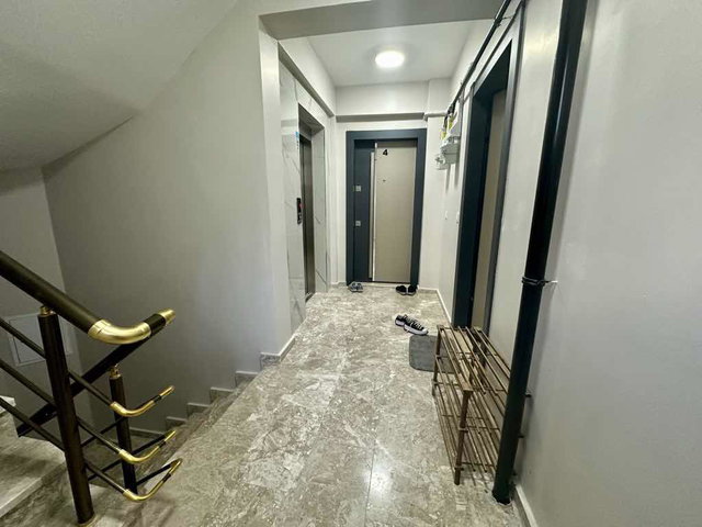 BERFİN TOPAL’DAN ESENKENT’TE YENİ BİNADA KİRACILI 2+1 SATILIK DAİRE