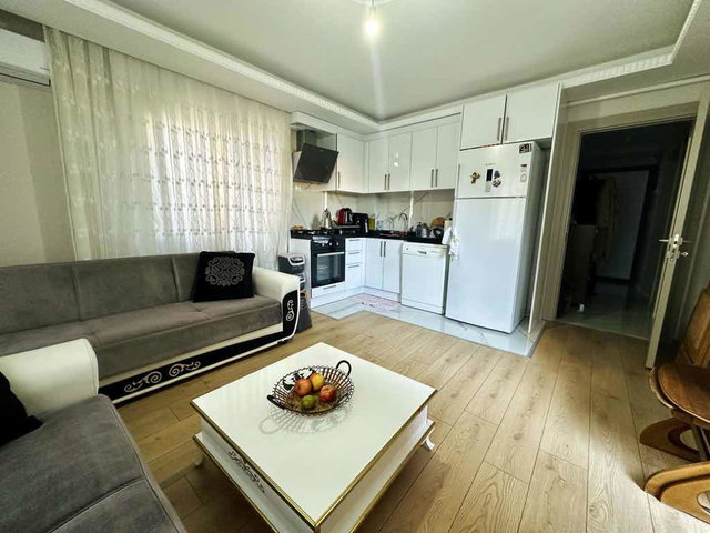 BERFİN TOPAL’DAN ESENKENT’TE YENİ BİNADA KİRACILI 2+1 SATILIK DAİRE