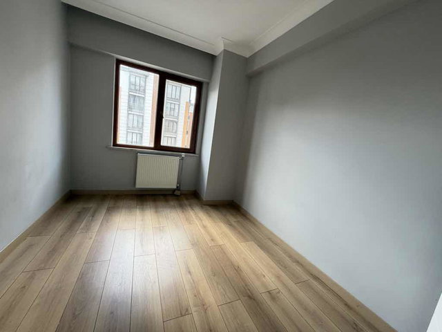 ÇORLU’DA GÜNEY CEPHELİ 3+1 | 140 M² NET | 2 BANYO | BALKONLU | BOŞ & EŞYASIZ