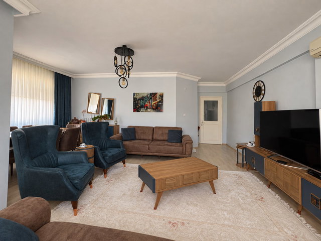 BAĞLARBAŞI MH. SİTE İÇİNDE FİYAT AVANTAJLI ASANSÖRLÜ 3+1 DAİRE