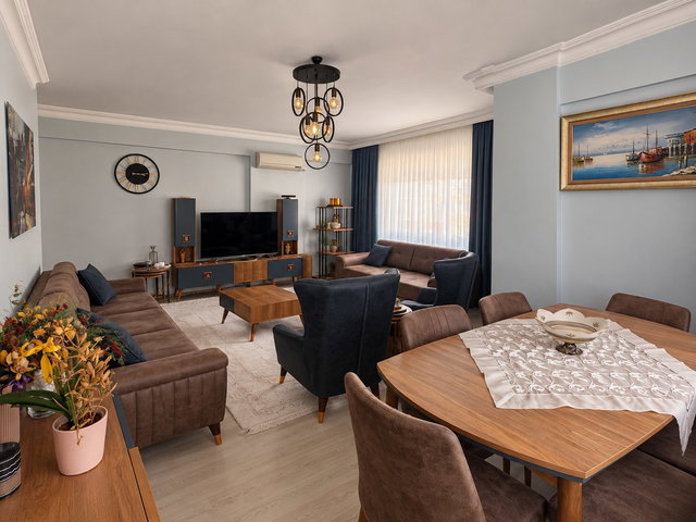 BAĞLARBAŞI MH. SİTE İÇİNDE FİYAT AVANTAJLI ASANSÖRLÜ 3+1 DAİRE