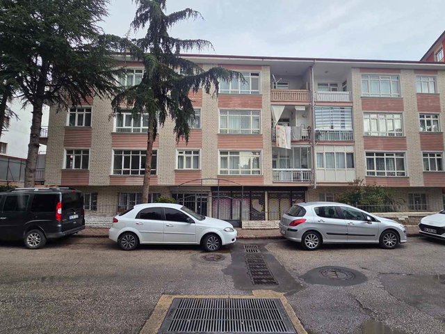 ETLİK ŞEHİR HASTANESİ YAKINI MERKEZİ KONUM SATILIK 3+1 DAİRE