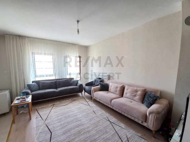 RE/MAX LACİVERT'TEN ABDURRAHMAN GAZİ TOKİLERDE KİRALIK 2+1 DAİRE
