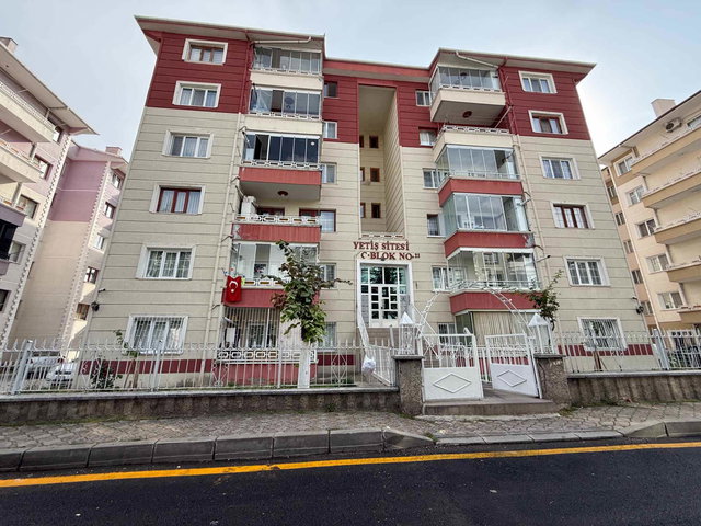 SİNCAN ERTUĞRULGAZİ MAH. YETİŞ SİTESİ 3+1 FULL YAPILI SATILIK DAİRE