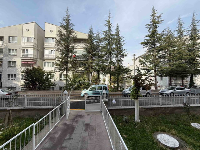 SİNCAN ERTUĞRULGAZİ MAH. YETİŞ SİTESİ 3+1 FULL YAPILI SATILIK DAİRE